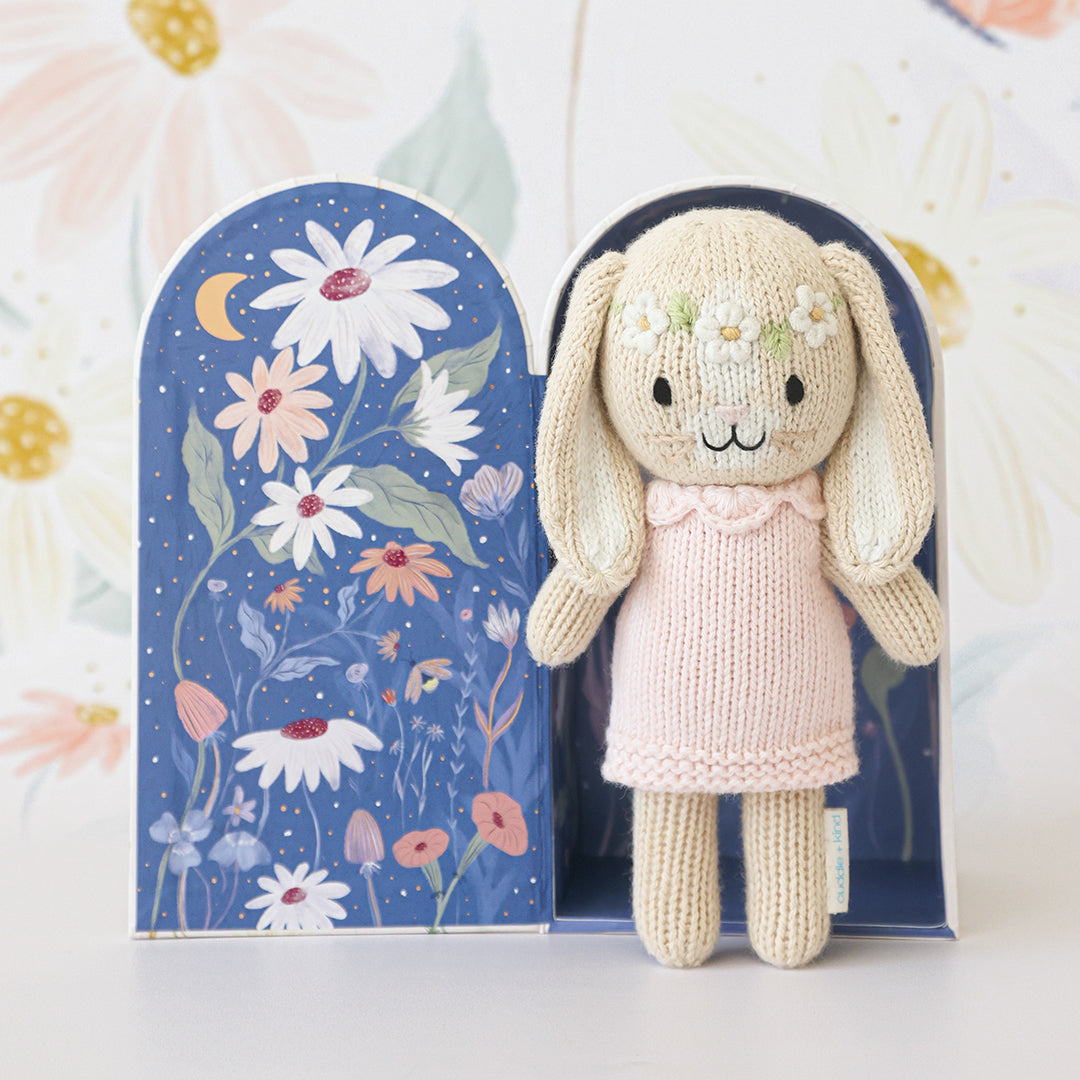 Tiny Hannah the bunny  - Blush
