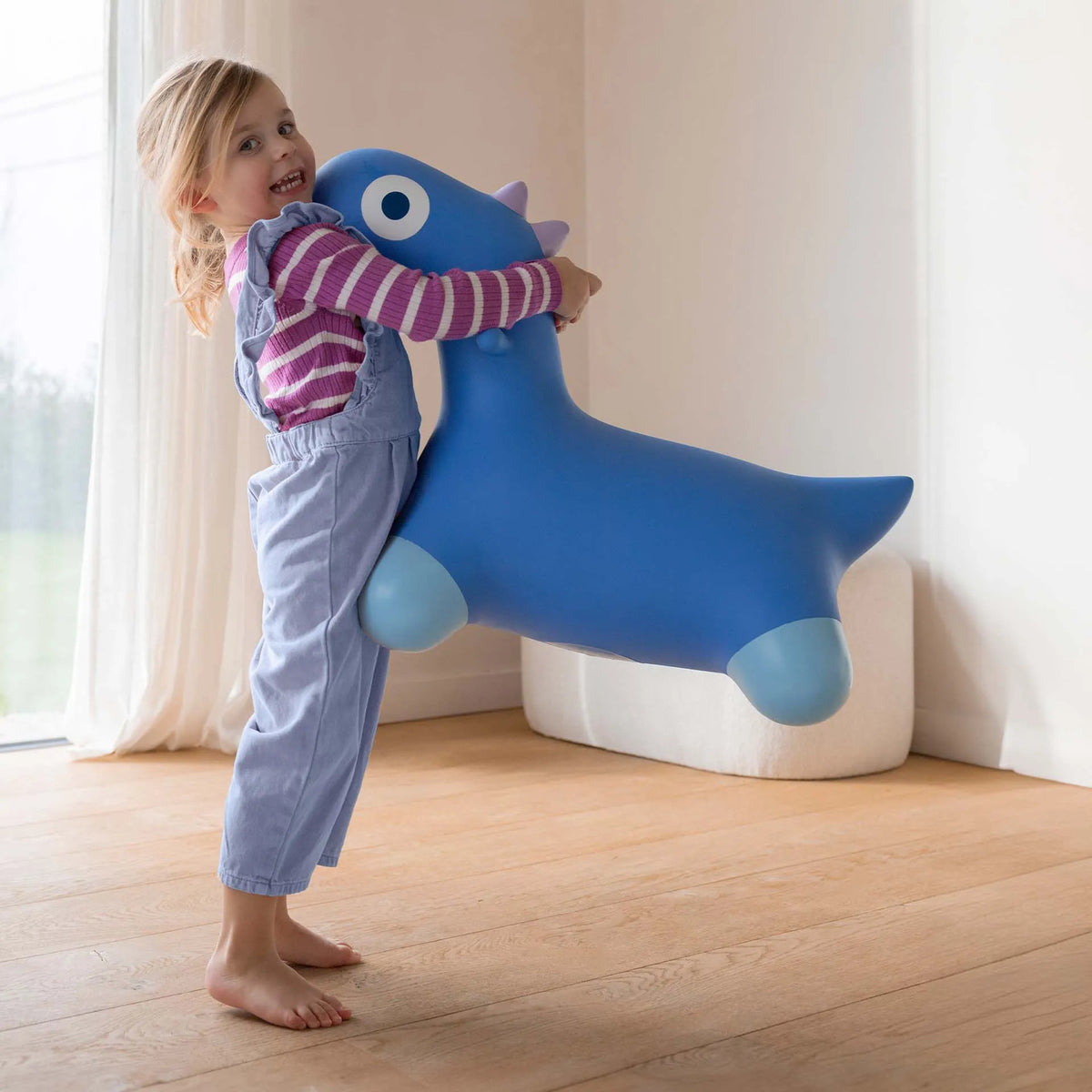 Quut Hoppi | Bouncing Dino | Cosmic Blue