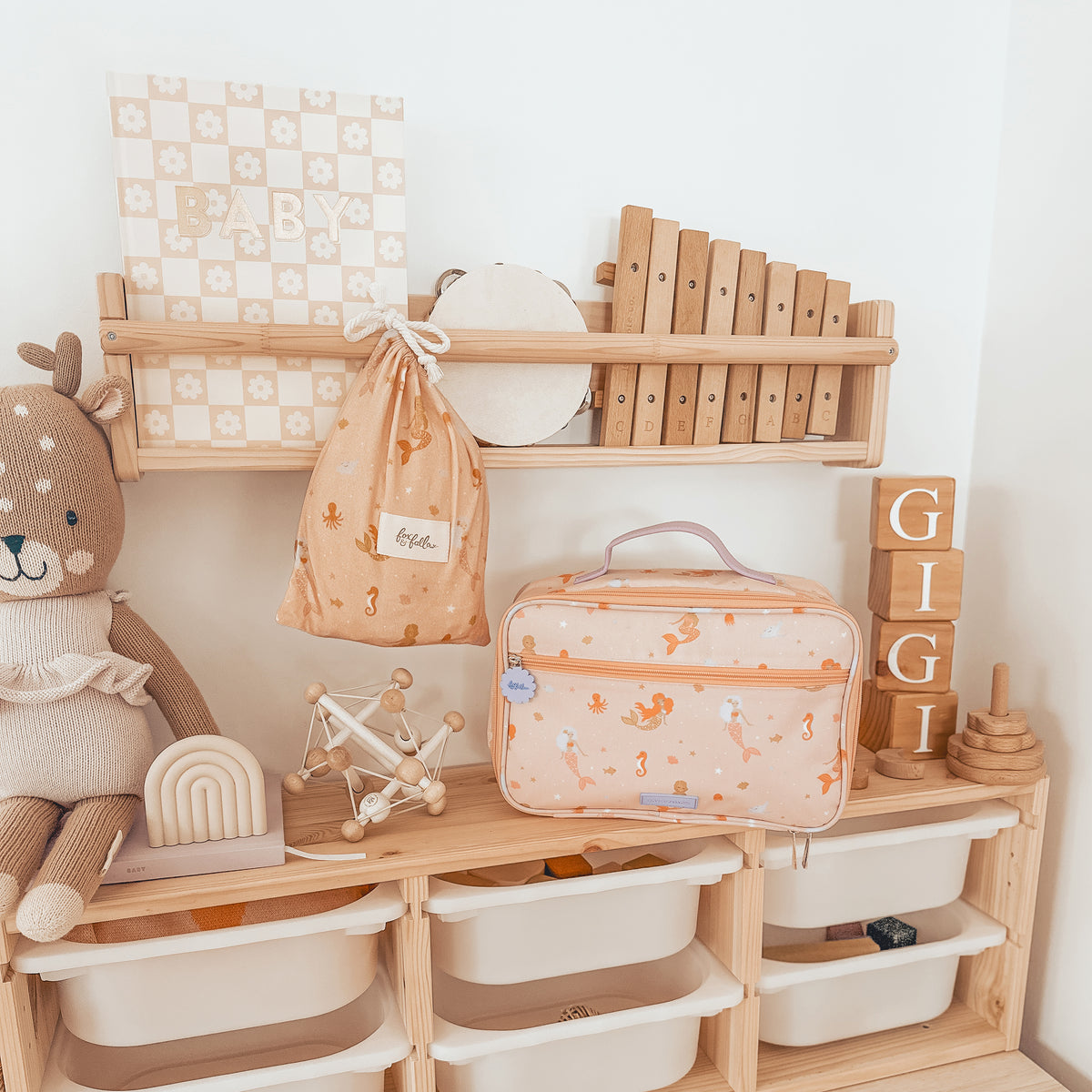 Baby Book Daisy Grid