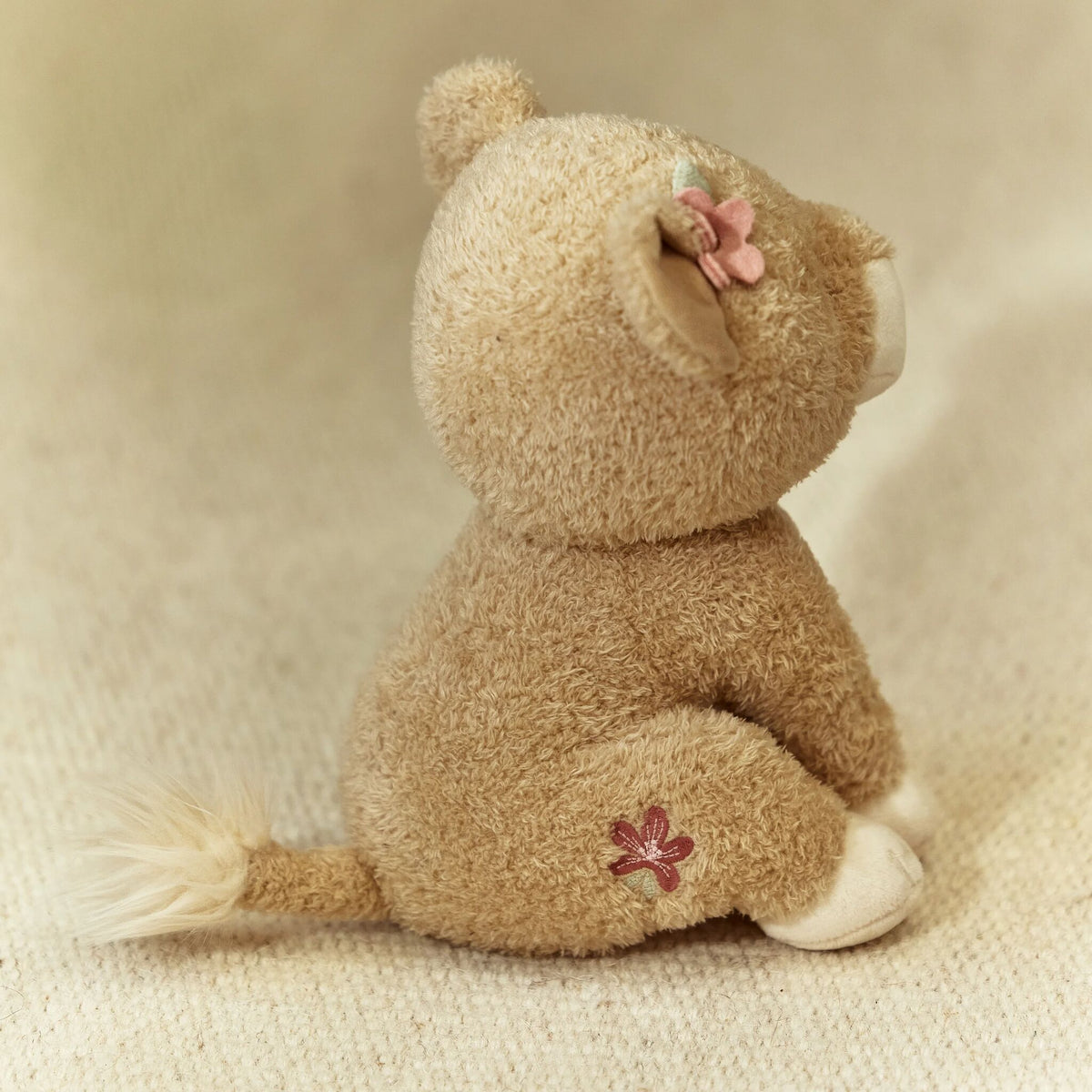 Safari Cuddle Lioness | 17cm