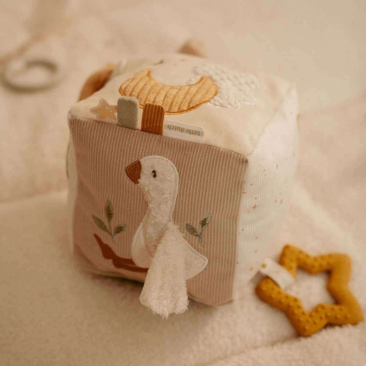 Soft Goose Activity Cube