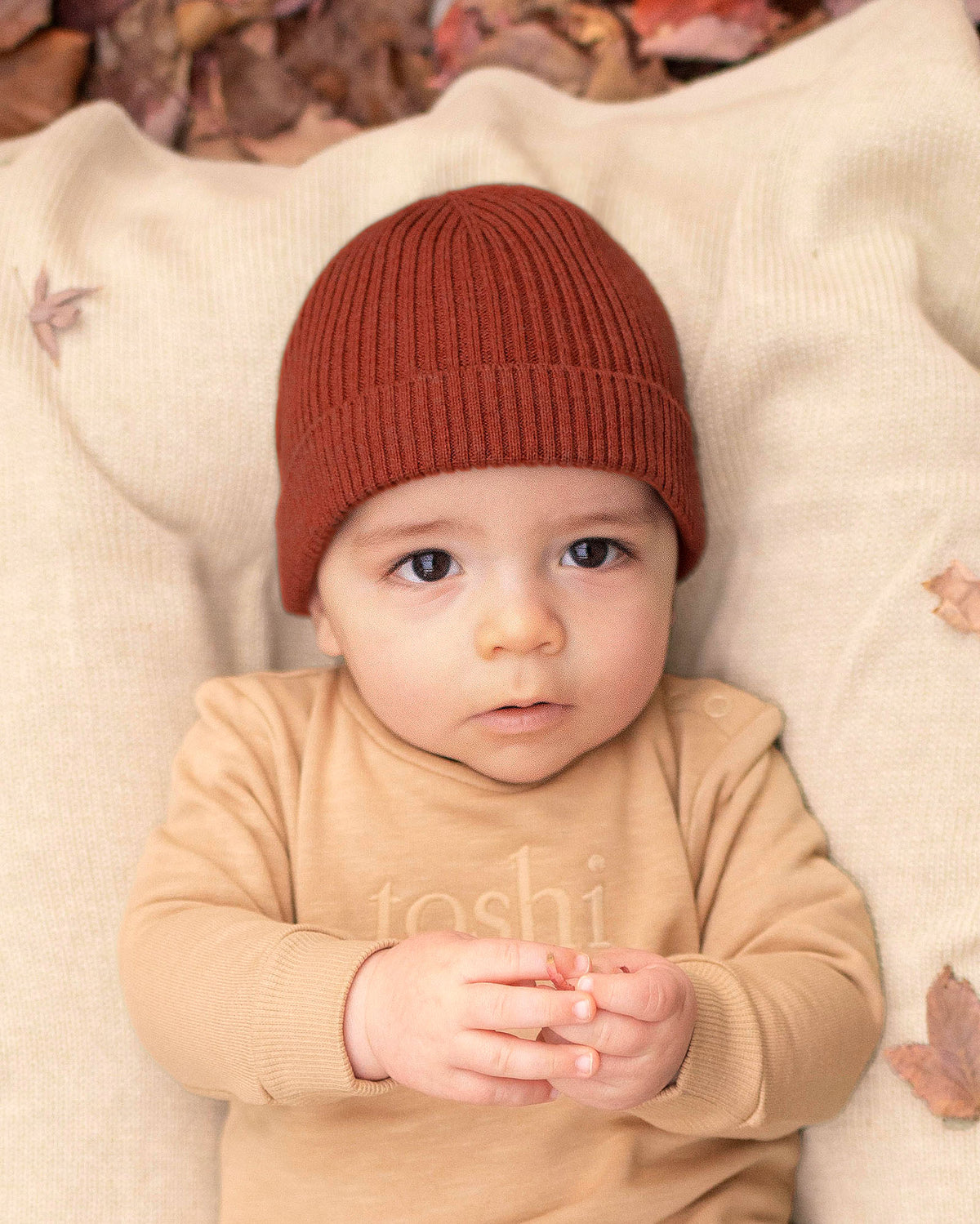 Organic Beanie Tommy | Red Gum