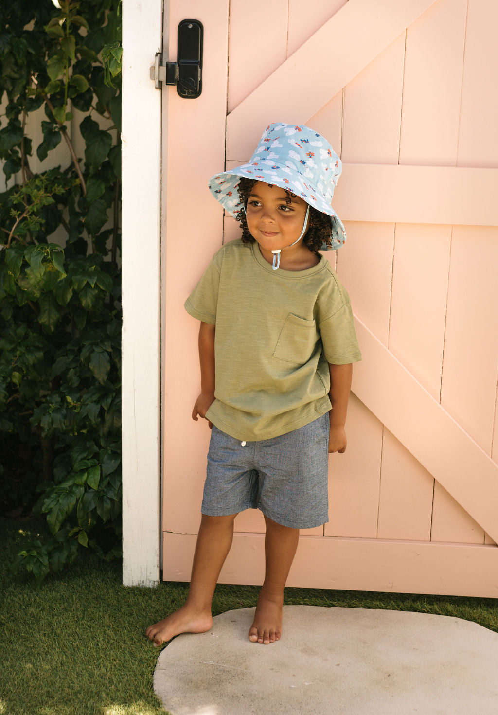 High Flyers Wide Brim Bucket Hat Blue, Red and White