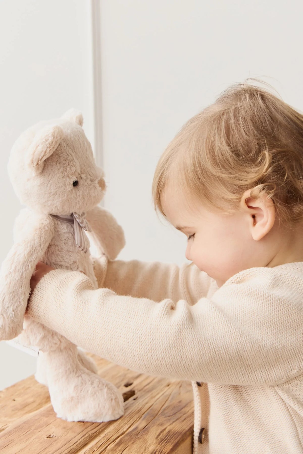 Snuggle Bunnies | Georgie With Bow | 30CM