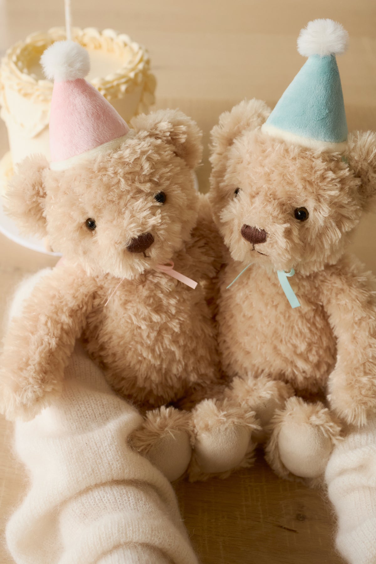 Snuggle Bunnies | Birthday Arthur | Sky