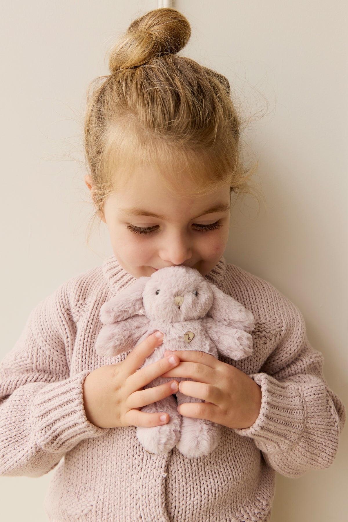 Snuggle Bunnies | Penelope Key Charm | Violet