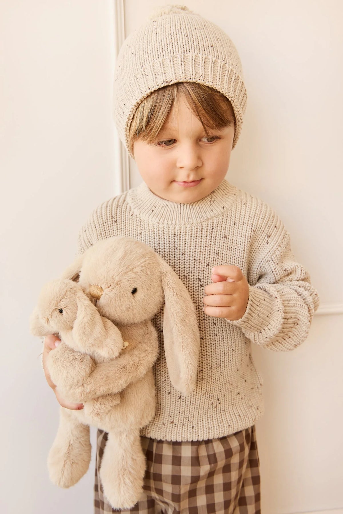 Snuggle Bunnies | Frankie the Hugging Bunny | Caramel
