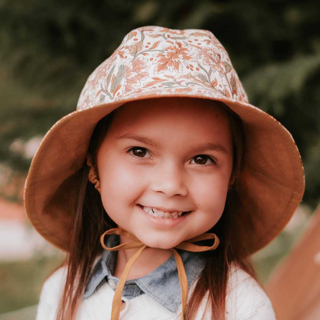 &#39;Wanderer&#39; Girls Panelled Bucket Sun Hat - Peony / Maize