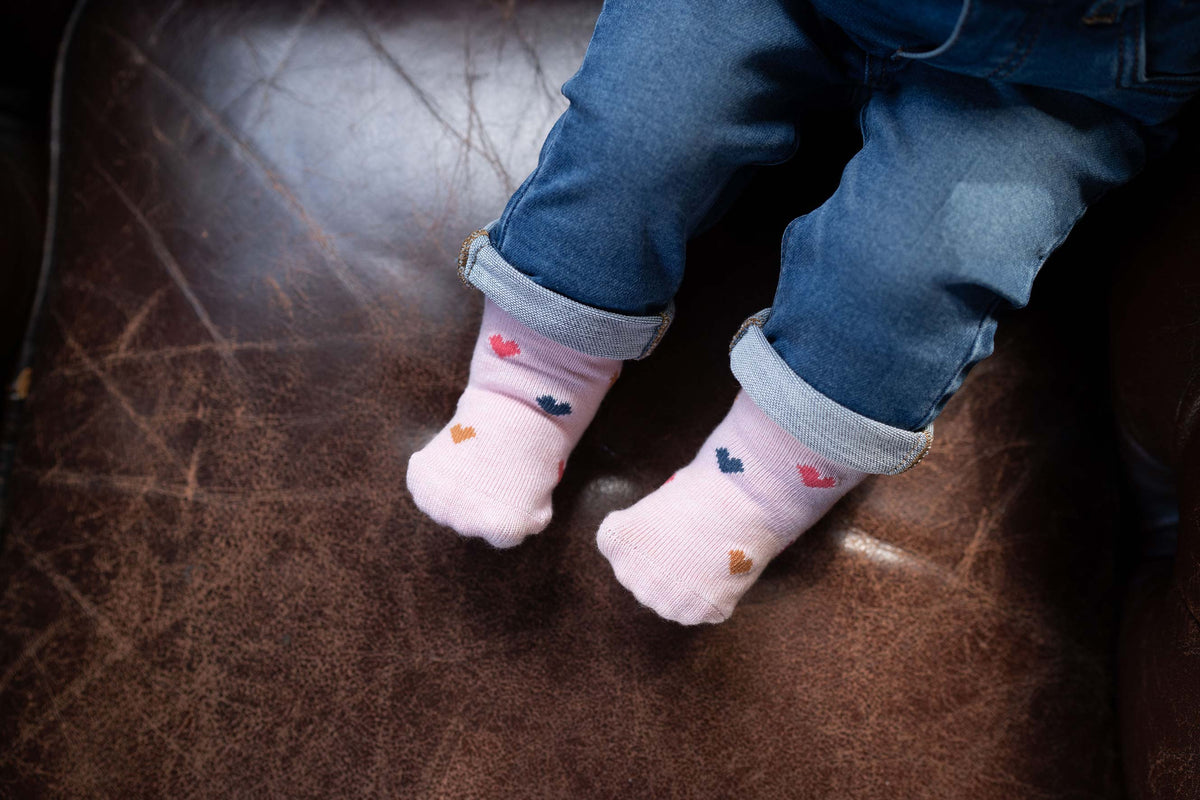 Toshi Organic Ankle Jaquard Socks | Hearts